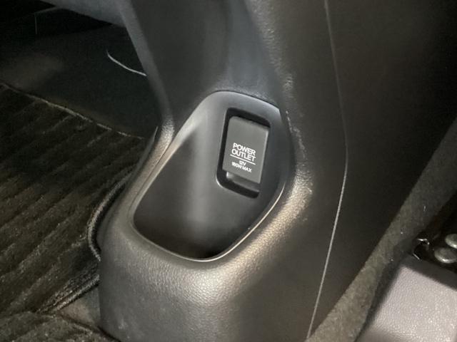 ヴェゼル ハイブリッドZ・ホンダセンシング 純正フルセグメモリーナビ、ホンダセンシング、サイドエアバック、LEDヘッドライト、ETC、電動シート、フロントシートヒーター、いまコレ+新品フロアカーペットマット付 光触媒抗菌消臭施工済 整備記録簿(22枚目)
