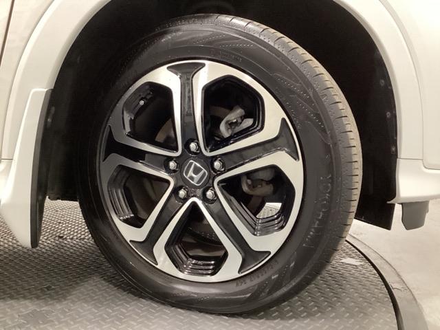 ヴェゼル ハイブリッドZ・ホンダセンシング 純正フルセグメモリーナビ、ホンダセンシング、サイドエアバック、LEDヘッドライト、ETC、電動シート、フロントシートヒーター、いまコレ+新品フロアカーペットマット付 光触媒抗菌消臭施工済 整備記録簿(26枚目)