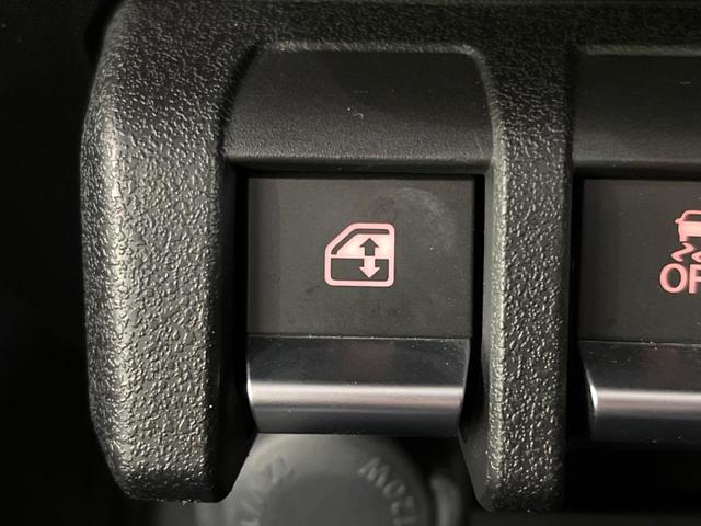 XC 4WD 衝突軽減装置 禁煙車 シートヒーター LEDヘッドライト ヘッドライトウォッシャー 車線逸脱警報 ETC スマートキー オートエアコン クルーズコントロール プライバシーガラス 盗難防止装置(32枚目)