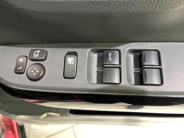 JスタイルII 4WD 衝突軽減装置 純正ナビ 禁煙車 Bluetooth再生 シートヒーター ETC HIDヘッドライト 車線逸脱警報 LEDフロントフォグ アイドリングストップ オートエアコン スマートキー(36枚目)