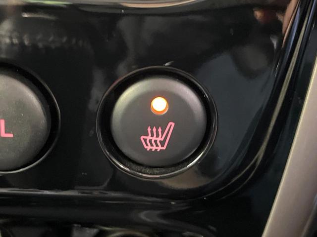 ランドベンチャー 4WD 純正ナビ 禁煙車 シートヒーター Bluetooth再生 ETC DVD再生 フルセグTV ステアリングスイッチ プライバシーガラス 電動格納ミラー 盗難防止装置 ヘッドライトレベライザー(5枚目)