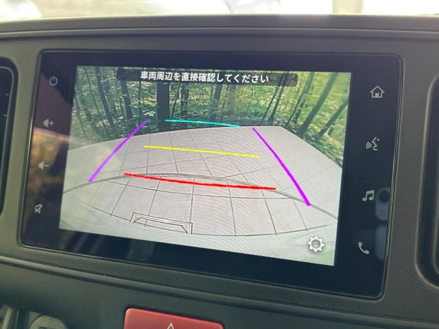 L 4WD 衝突軽減装置 禁煙車 バックカメラ ディスプレイオーディオ シートヒーター 踏み間違い防止 車線逸脱警報 クリアランスソナー オートマチックハイビーム 横滑り防止 アイドリングストップ(4枚目)