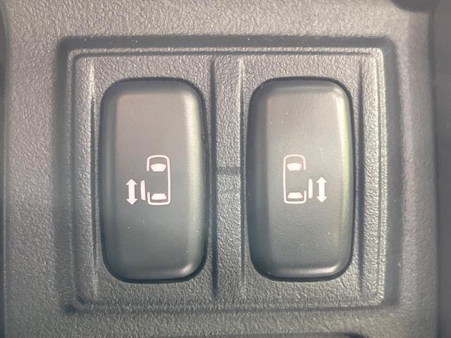 G パワーパッケージ 4WD HDDナビ 後席モニター 両側電動ドア 禁煙車 バックカメラ Bluetooth クルコン HIDヘッドライト ETC フルセグ オートエアコン プッシュスタート オートライト 盗難防止装置(5枚目)