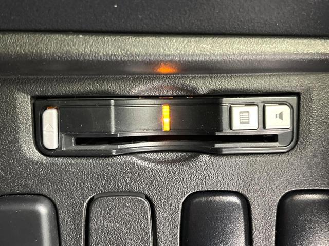 G パワーパッケージ 4WD HDDナビ 後席モニター 両側電動ドア 禁煙車 バックカメラ Bluetooth クルコン HIDヘッドライト ETC フルセグ オートエアコン プッシュスタート オートライト 盗難防止装置(29枚目)