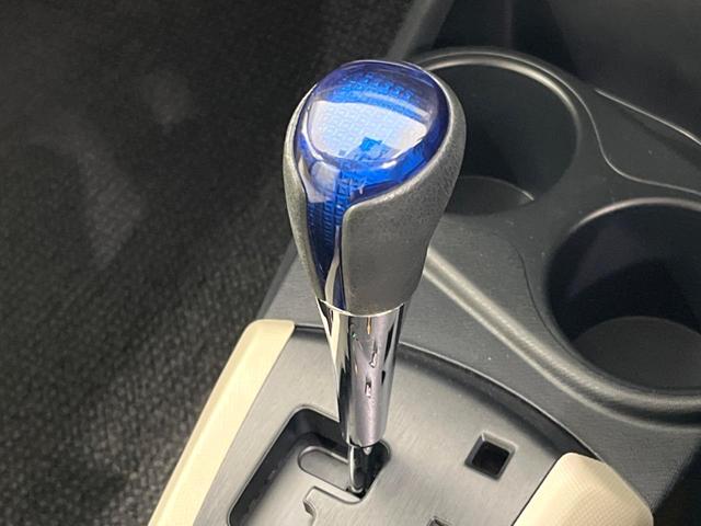 S 純正ナビ 禁煙車 バックカメラ Bluetooth プッシュスタート オートエアコン シートリフター 盗難防止装置 オートライト ETC(27枚目)
