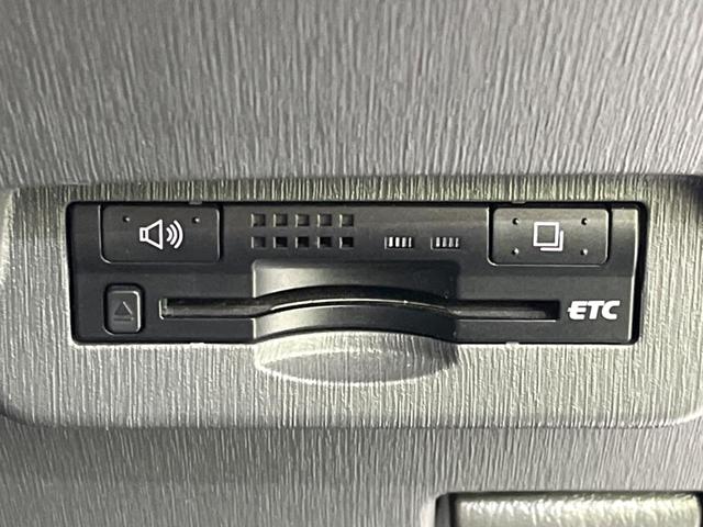 S 禁煙車 バックカメラ Bluetooth再生 フルセグ ETC LEDヘッドライト スマートキー クルーズコントロール ステアリングスイッチ オートエアコン オートライト 盗難防止装置(6枚目)