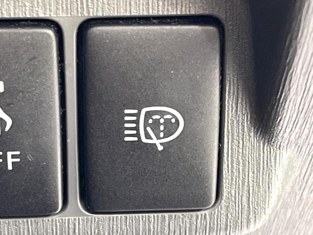 S 禁煙車 バックカメラ Bluetooth再生 フルセグ ETC LEDヘッドライト スマートキー クルーズコントロール ステアリングスイッチ オートエアコン オートライト 盗難防止装置(28枚目)
