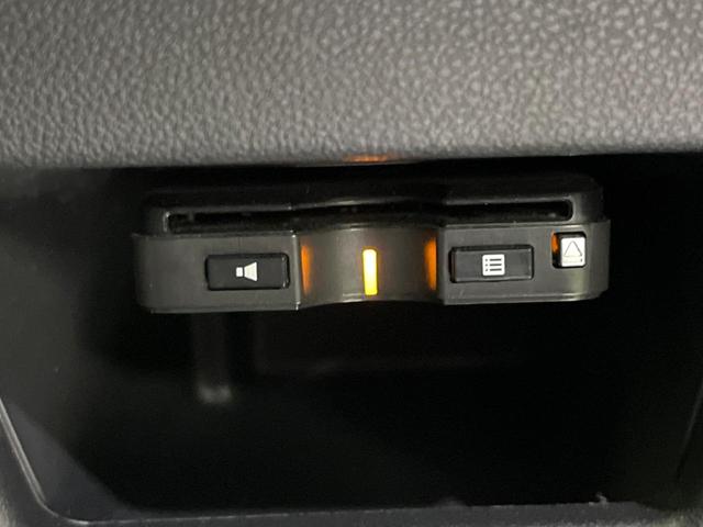 L SAIII 4WD SDナビ 両側電動ドア 禁煙車 Bluetooth 衝突軽減装置 バックカメラ 車線逸脱警報 オートハイビーム シートヒーター コーナーセンサー オートエアコン プッシュスタート(8枚目)
