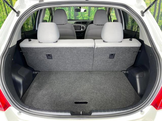 U SDナビ 禁煙車 バックカメラ Bluetooth オートエアコン シートヒーター ETC プッシュスタート 盗難防止装置 フルセグ 電動格納ミラー 革巻きステアリング(23枚目)