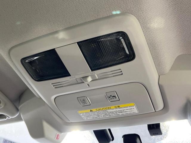 2.0i-L アイサイト 4WD 衝突軽減装置 禁煙車 純正ナビ レーダークルーズ バックカメラ Bluetooth再生 フルセグ ETC シートヒーター HIDヘッドライト 車線逸脱警報 スマートキー パドルシフト(31枚目)