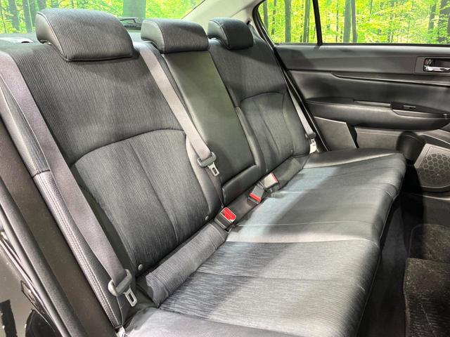 2.5i 4WD 禁煙車 SDナビ パワーシート HIDヘッドライト スマートキー オートエアコン オートライト パドルシフト クルーズコントロール トラクションコントロール(10枚目)