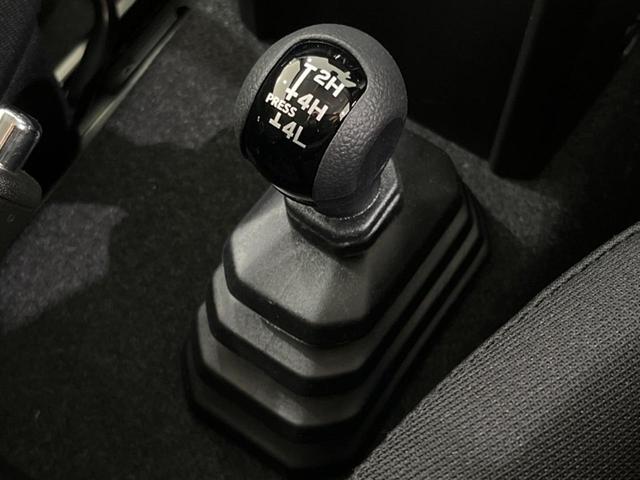 ジムニー ＸＣ　届出済み未使用車　４ＷＤ　セーフティサポート　前席シートヒーター　ＬＥＤヘッド　スマートキー　クルーズコントロール　車線逸脱警報　オートライト　オートエアコン　革巻きステアリング　ステアリングスイッチ（38枚目）