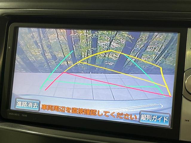 プリウスアルファ Ｇ　パノラマルーフ　７人乗り　禁煙車　純正ナビ　バックカメラ　Ｂｌｕｅｔｏｏｔｈ　ＥＴＣ　スマートキー　ＬＥＤヘッド　クルコン　オートライト　革巻きステアリング　ステアリングリモコン　オートエアコン（5枚目）