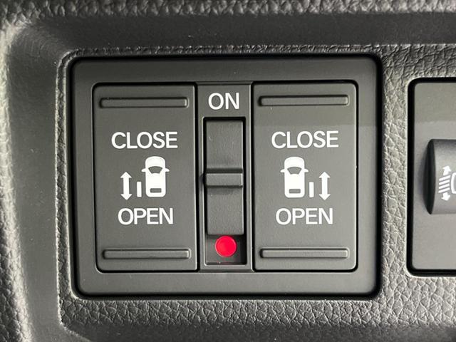 ステップワゴン エアー　登録済未使用車　両側電動ドア　寒冷地仕様　衝突被害軽減システム　レーダークルーズ　コーナーセンサー　スマートキー　ＬＥＤヘッド　オートハイビーム　車線逸脱警報　オートライト　デュアルエアコン（3枚目）
