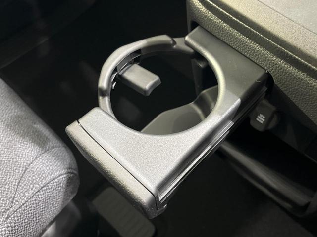 ステップワゴン エアー　登録済未使用車　両側電動ドア　寒冷地仕様　衝突被害軽減システム　レーダークルーズ　コーナーセンサー　スマートキー　ＬＥＤヘッド　オートハイビーム　車線逸脱警報　オートライト　デュアルエアコン（45枚目）