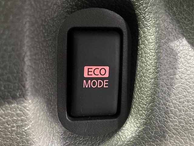 キューブ １５Ｘ　ＦＯＵＲ　インディゴ＋プラズマ　４ＷＤ　バックカメラ　禁煙車　ドラレコ　スマートキー　ＥＴＣ　オートエアコン　Ｂｌｕｅｔｏｏｔｈ　電動格納ミラー　革巻きステアリング　プライバシーガラス　アームレスト　ドアバイザー　盗難防止システム（32枚目）