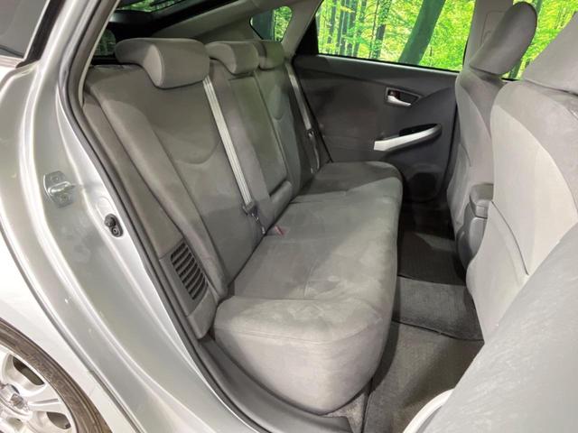プリウス Ｓ　純正ＳＤナビ　バックカメラ　禁煙車　スマートキー　ビルトインＥＴＣ　オートエアコン　Ｂｌｕｅｔｏｏｔｈ　ＣＤ　ＤＶＤ再生　フルセグ（10枚目）
