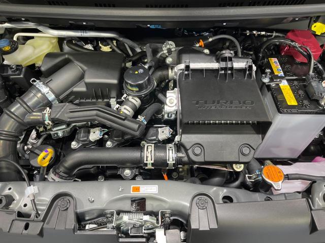 タフト Ｇターボ　クロムベンチャー　４ＷＤ　ターボ　届出済未使用車　ガラスルーフ　スマートアシスト　レーダークルーズ　シートヒーター　スマートキー　オートライト　オートエアコン　純正１５インチアルミ　革巻きステアリング（17枚目）