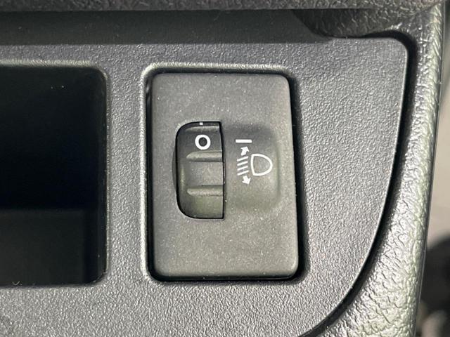 シエンタ Ｇ　クエロ　４ＷＤ　電動スライドドア　ＳＤナビ　バックカメラ　寒冷地仕様　Ｂｌｕｅｔｏｏｔｈ　ＥＴＣ　ワンセグ　ＣＤ　ステアリングスイッチ　横滑り防止システム　ドアバイザー　プライバシーガラス（34枚目）