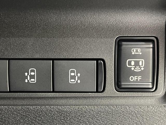セレナ ハイウェイスターＶ　４ＷＤ　登録済未使用車　純正１２型ナビ　両側電動ドア　全周囲カメラ　衝突被害軽減システム　レーダークルーズ　ドラレコ　コーナーセンサー　ＬＥＤヘッド　オートハイビーム　オートライト　デュアルエアコン（7枚目）