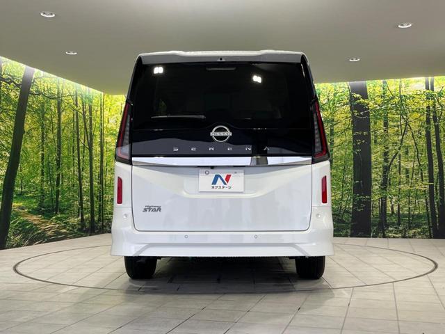 セレナ ハイウェイスターＶ　４ＷＤ　登録済未使用車　純正１２型ナビ　両側電動ドア　全周囲カメラ　衝突被害軽減システム　レーダークルーズ　ドラレコ　コーナーセンサー　ＬＥＤヘッド　オートハイビーム　オートライト　デュアルエアコン（16枚目）