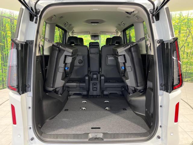 セレナ ハイウェイスターＶ　４ＷＤ　登録済未使用車　純正１２型ナビ　両側電動ドア　全周囲カメラ　衝突被害軽減システム　レーダークルーズ　ドラレコ　コーナーセンサー　ＬＥＤヘッド　オートハイビーム　オートライト　デュアルエアコン（34枚目）