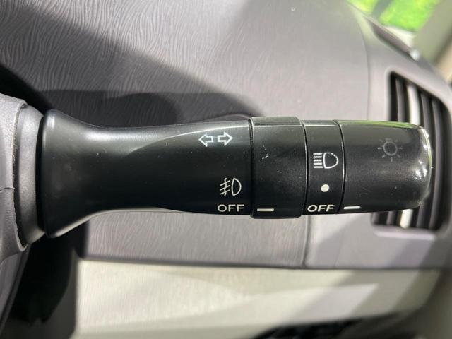 プリウス Ｓ　ＬＥＤエディション　純正ナビ　ＬＥＤヘッド　ビルトインＥＴＣ　オートエアコン　純正１５インチアルミ　ＣＤ　地デジ　盗難防止システム　プライバシーガラス（32枚目）