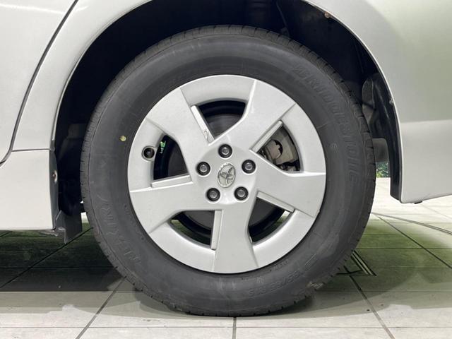 プリウス Ｓ　ＬＥＤエディション　純正ナビ　ＬＥＤヘッド　ビルトインＥＴＣ　オートエアコン　純正１５インチアルミ　ＣＤ　地デジ　盗難防止システム　プライバシーガラス（51枚目）