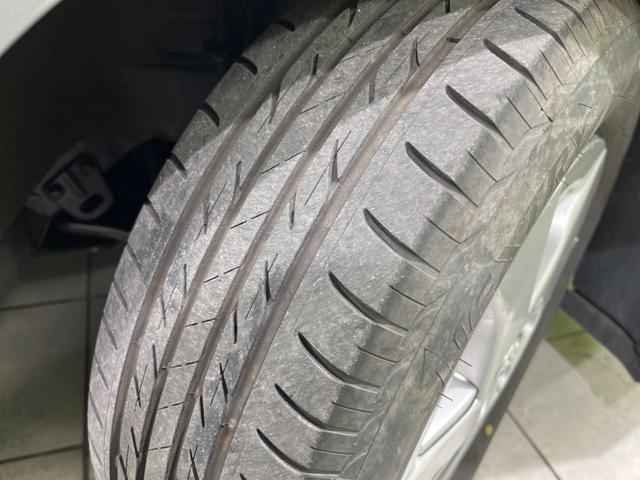プリウス Ｓ　ＬＥＤエディション　純正ナビ　ＬＥＤヘッド　ビルトインＥＴＣ　オートエアコン　純正１５インチアルミ　ＣＤ　地デジ　盗難防止システム　プライバシーガラス（53枚目）