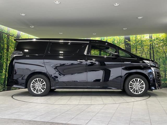 ヴェルファイアハイブリッド ＺＲ　４ＷＤ　両側電動ドア　ＳＤナビ　後席モニター　バックカメラ　衝突被害軽減システム　禁煙車　電動リアゲート　レザーシート　前席シートエアコン　ドラレコ　コーナーセンサー　ＬＥＤヘッド　ＥＴＣ２．０（19枚目）