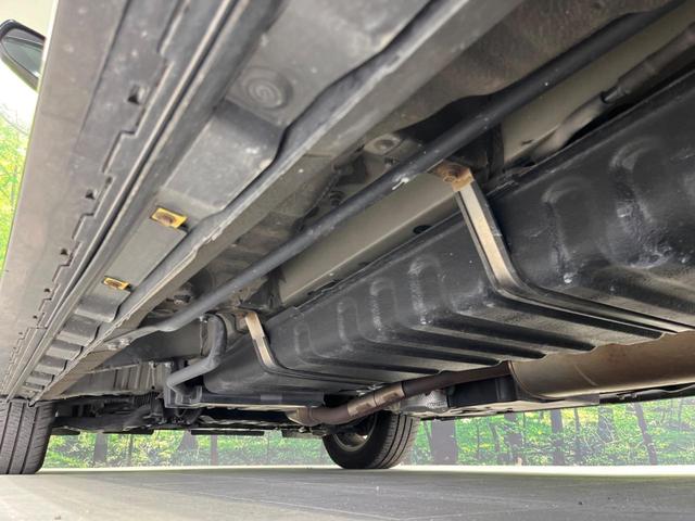 ヴェルファイアハイブリッド ＺＲ　４ＷＤ　両側電動ドア　ＳＤナビ　後席モニター　バックカメラ　衝突被害軽減システム　禁煙車　電動リアゲート　レザーシート　前席シートエアコン　ドラレコ　コーナーセンサー　ＬＥＤヘッド　ＥＴＣ２．０（29枚目）