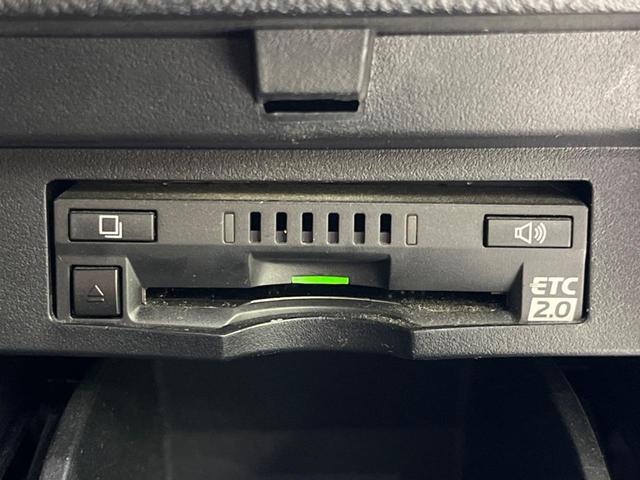 ヴェルファイアハイブリッド ＺＲ　４ＷＤ　両側電動ドア　ＳＤナビ　後席モニター　バックカメラ　衝突被害軽減システム　禁煙車　電動リアゲート　レザーシート　前席シートエアコン　ドラレコ　コーナーセンサー　ＬＥＤヘッド　ＥＴＣ２．０（58枚目）