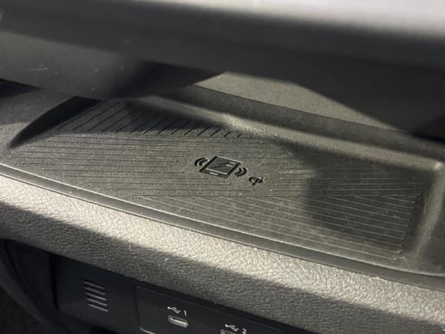 セレナ ハイウェイスターＶ　４ＷＤ　純正１２．３型ナビ　両側電動スライド　プロパイロット　禁煙車　全周囲カメラ　ＥＴＣ２．０　Ｂｌｕｅｔｏｏｔｈ　フルセグ　スマートキー　シートヒーター　ブラインドスポットモニター　ＬＥＤヘッド（45枚目）