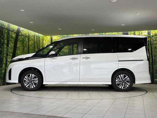 セレナ ハイウェイスターＶ　４ＷＤ　純正１２．３型ナビ　両側電動スライド　プロパイロット　禁煙車　全周囲カメラ　ＥＴＣ２．０　Ｂｌｕｅｔｏｏｔｈ　フルセグ　スマートキー　シートヒーター　ブラインドスポットモニター　ＬＥＤヘッド（61枚目）