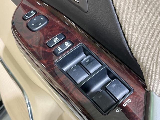 アルファード 240G 4WD TRDエアロ 両側電動ドア 純正HDDナビ 後席モニター バックカメラ 禁煙車 電動リアゲート コーナーセンサー スマートキー HIDヘッド ビルトインETC クルコン オートライト(45枚目)
