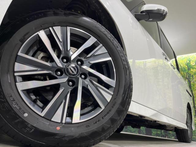 セレナ ハイウェイスターＶ　４ＷＤ　両側電動スライドドア　純正ナビ　全周囲カメラ　エマージェンシーブレーキ　プロパイロット　レーダークルーズ　禁煙車　シートヒーター　スマートキー　ＥＴＣ２．０　ステアリングヒーター　オートライト（13枚目）