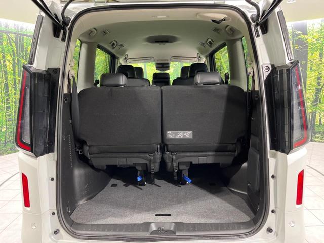 セレナ ハイウェイスターＶ　４ＷＤ　両側電動スライドドア　純正ナビ　全周囲カメラ　エマージェンシーブレーキ　プロパイロット　レーダークルーズ　禁煙車　シートヒーター　スマートキー　ＥＴＣ２．０　ステアリングヒーター　オートライト（61枚目）