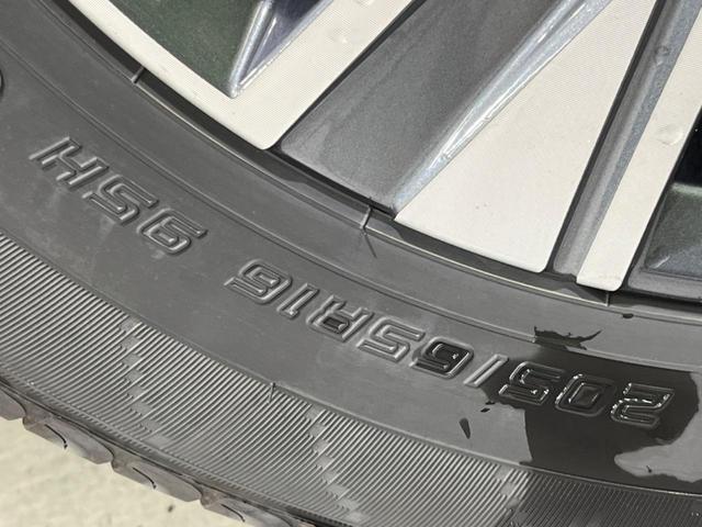 セレナ ハイウェイスターＶ　４ＷＤ　両側電動スライドドア　純正ナビ　全周囲カメラ　エマージェンシーブレーキ　プロパイロット　レーダークルーズ　禁煙車　シートヒーター　スマートキー　ＥＴＣ２．０　ステアリングヒーター　オートライト（68枚目）