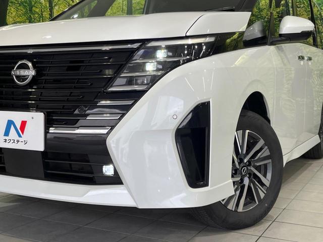 セレナ ハイウェイスターＶ　４ＷＤ　両側電動ドア　全周囲カメラ　衝突被害軽減システム　レーダークルーズ　禁煙車　コーナーセンサー　スマートキー　ＬＥＤヘッド　ＥＴＣ２．０　オートハイビーム　車線逸脱警報　オートライト（12枚目）