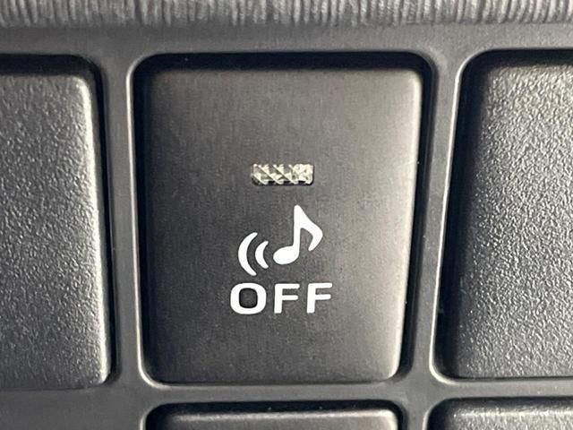 プリウス S 禁煙車 スマートキー HIDヘッド オートライト オートエアコン 純正オーディオ CD 純正アルミ 盗難防止システム プライバシーガラス(39枚目)