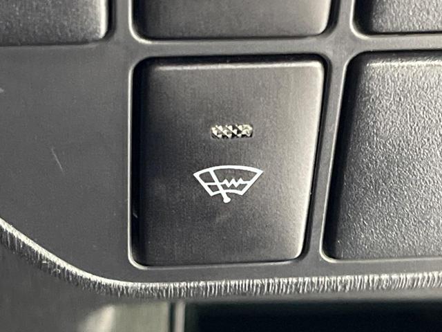 プリウス S 禁煙車 スマートキー HIDヘッド オートライト オートエアコン 純正オーディオ CD 純正アルミ 盗難防止システム プライバシーガラス(40枚目)