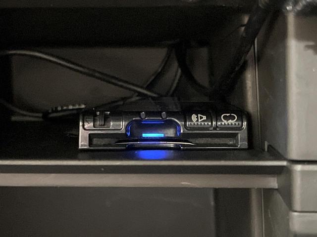 キューブ コダワリセレクション 純正SDナビ バックカメラ ETC Bluetooth CD DVD再生 地デジ 禁煙車 スマートキー オートライト オートエアコン レザーシート アイドリングストップ(6枚目)