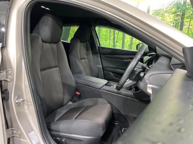 ＭＡＺＤＡ３ファストバック ２０Ｓプロアクティブ　ツーリングセレクション　純正８．８型ナビ　全周囲カメラ　衝突被害軽減システム　レーダークルーズ　禁煙車　パワーシート　ドラレコ　コーナーセンサー　スマートキー　ＬＥＤヘッド　ビルトインＥＴＣ　オートハイビーム　オートライト（9枚目）