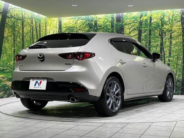 ＭＡＺＤＡ３ファストバック ２０Ｓプロアクティブ　ツーリングセレクション　純正８．８型ナビ　全周囲カメラ　衝突被害軽減システム　レーダークルーズ　禁煙車　パワーシート　ドラレコ　コーナーセンサー　スマートキー　ＬＥＤヘッド　ビルトインＥＴＣ　オートハイビーム　オートライト（18枚目）