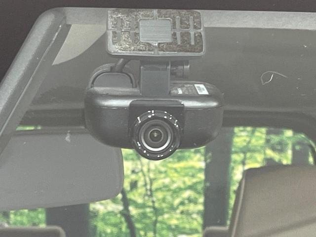 ムーヴキャンバス Ｘメイクアップリミテッド　ＳＡＩＩＩ　純正ナビ　両側電動ドア　全周囲カメラ　衝突被害軽減システム　禁煙車　ドラレコ　スマートキー　オートハイビーム　オートライト　オートエアコン　Ｂｌｕｅｔｏｏｔｈ　ＣＤ　ＤＶＤ再生　フルセグ（7枚目）