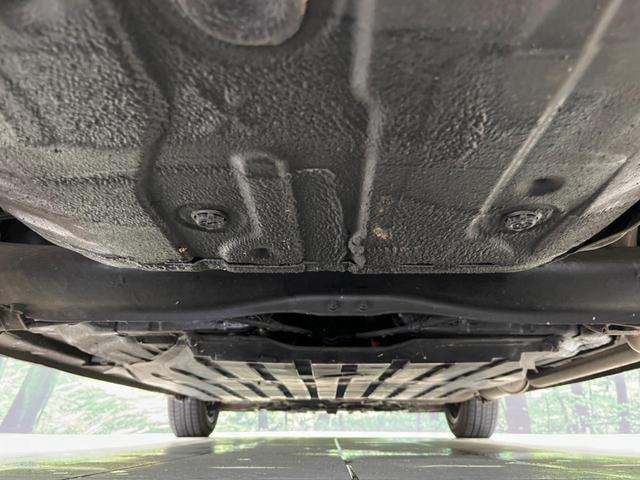 フィットハイブリッド シーズ ファインスタイル 純正ナビ バックカメラ 禁煙車 ETC Bluetooth スマートキー シートヒーター HIDヘッド クルーズコントロール オートライト ステアリングスイッチ 15インチアルミ CD ワンセグ(20枚目)