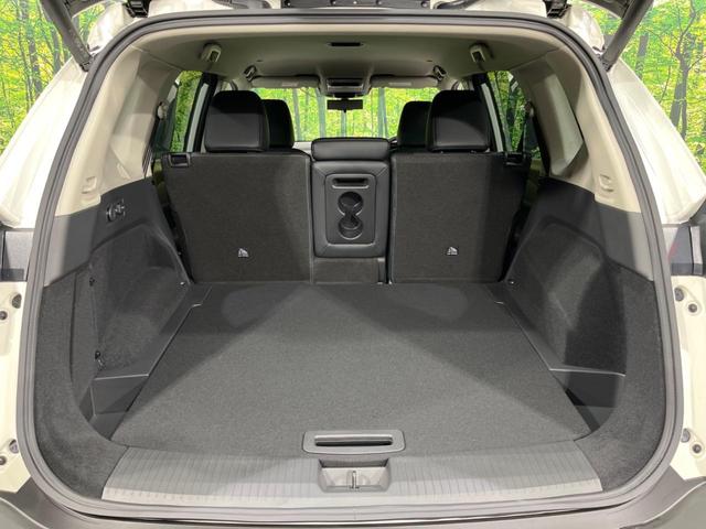 エクストレイル G e-4ORCE 4WD 純正12型ナビ 全周囲カメラ 衝突被害軽減システム レーダークルーズ 電動リアゲート レザーシート コーナーセンサー スマートキー LEDヘッド ETC2.0 オートハイビーム オートライト(12枚目)