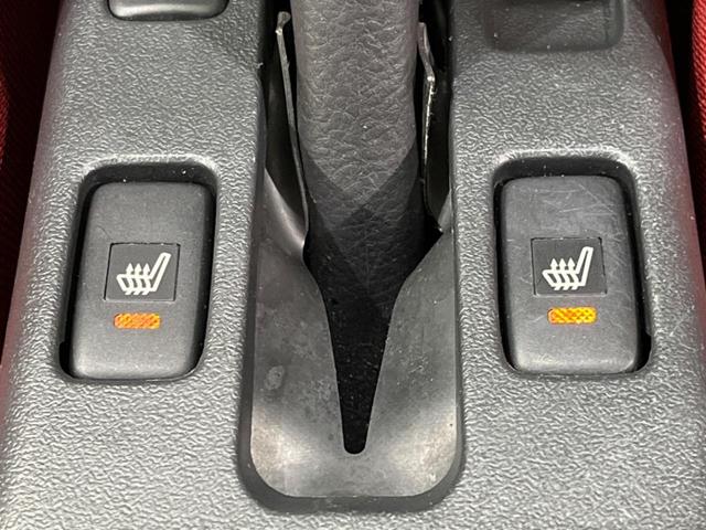 コペン セロ メモリーナビ バックカメラ 禁煙車 ドラレコ スマートキー LEDヘッド ETC オートエアコン 純正15インチアルミ Bluetooth CD DVD再生 フルセグ 革巻きステアリング(5枚目)