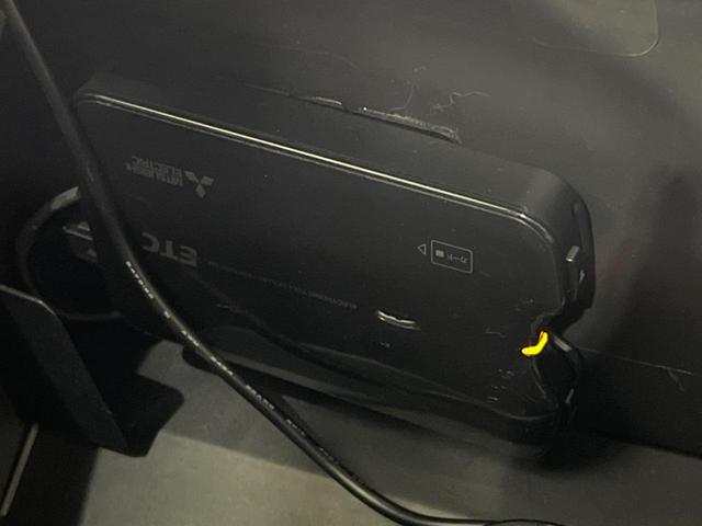 コペン セロ メモリーナビ バックカメラ 禁煙車 ドラレコ スマートキー LEDヘッド ETC オートエアコン 純正15インチアルミ Bluetooth CD DVD再生 フルセグ 革巻きステアリング(7枚目)