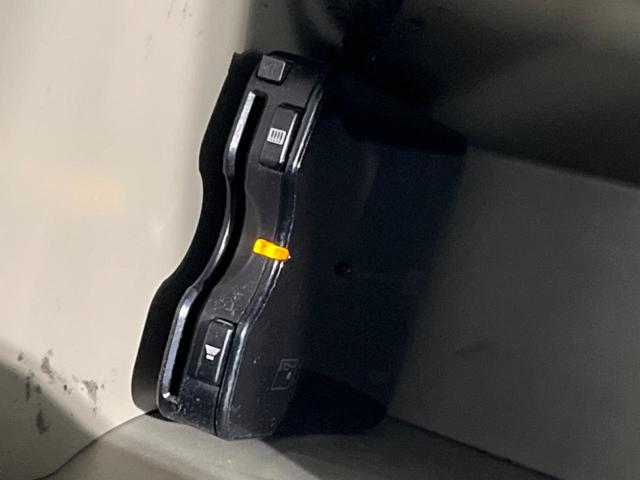 N-BOX G 禁煙車 スマートキー ETC オートエアコン 両側スライドドア 電動格納ミラー プライバシーガラス ドアバイザー ヘッドライトレベライザー パワーウィンドウ 盗難防止システム(3枚目)